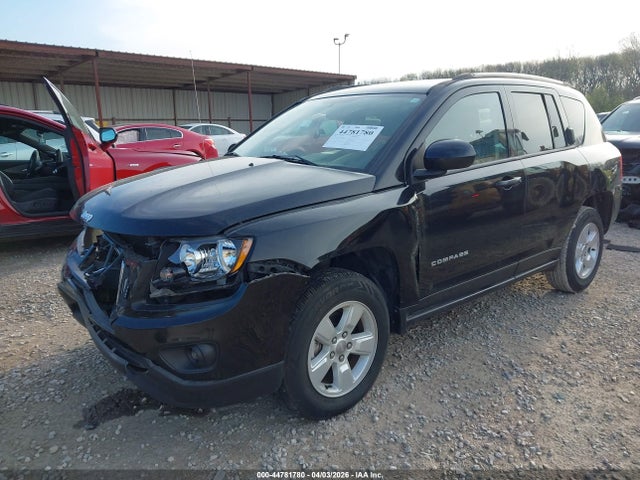 44781780 :رقم المزاد ، 1C4NJCEA9HD117358 vin ، 2017 Jeep Compass Latitude Fwd مزاد بيع