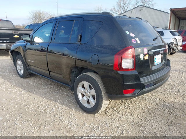 44781780 :رقم المزاد ، 1C4NJCEA9HD117358 vin ، 2017 Jeep Compass Latitude Fwd مزاد بيع