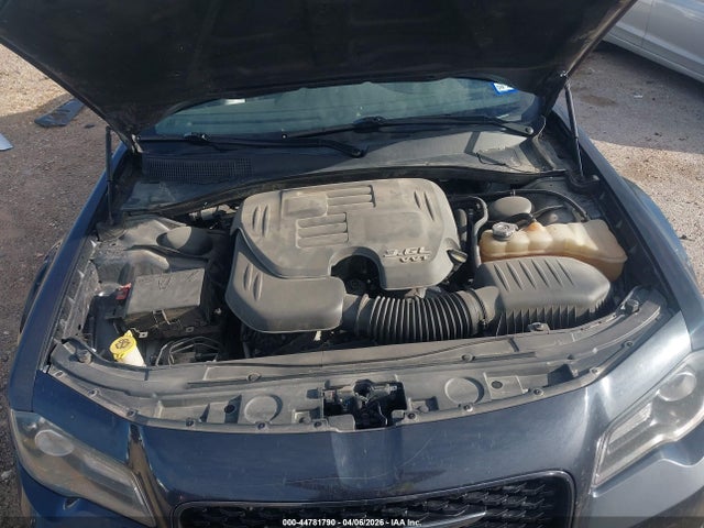 44781790 :رقم المزاد ، 2C3CCABG9HH516311 vin ، 2017 Chrysler 300 300s مزاد بيع