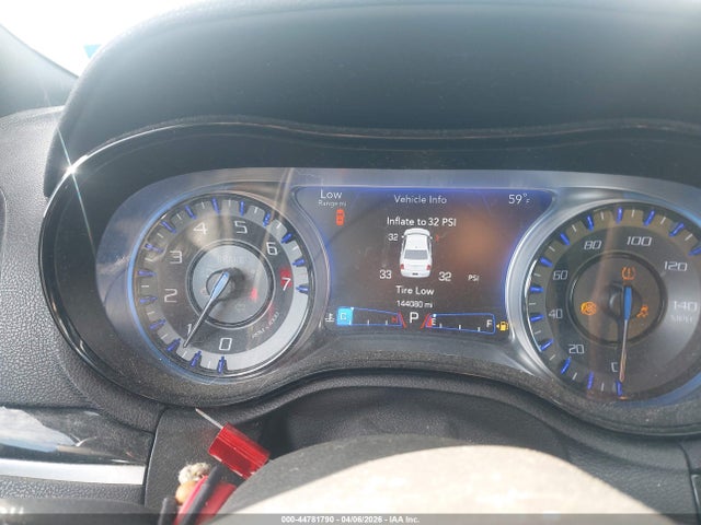 44781790 :رقم المزاد ، 2C3CCABG9HH516311 vin ، 2017 Chrysler 300 300s مزاد بيع