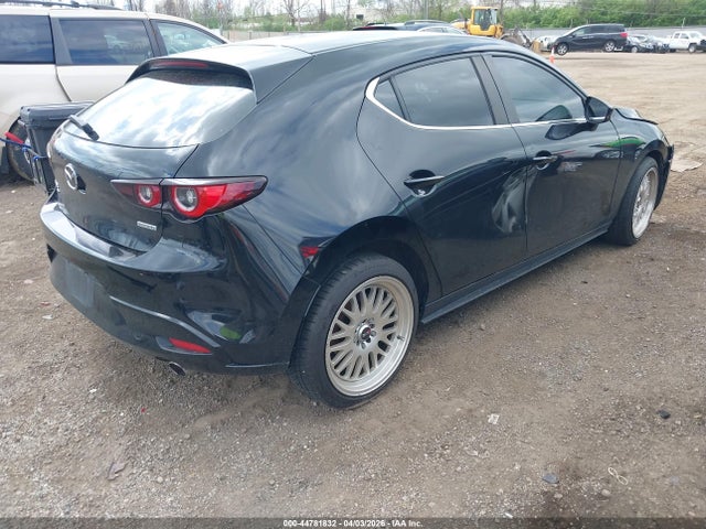 44781832 :رقم المزاد ، JM1BPBLL7N1504004 vin ، 2022 Mazda Mazda3 Preferred مزاد بيع