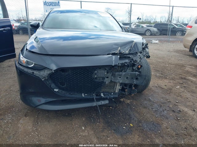 44781832 :رقم المزاد ، JM1BPBLL7N1504004 vin ، 2022 Mazda Mazda3 Preferred مزاد بيع