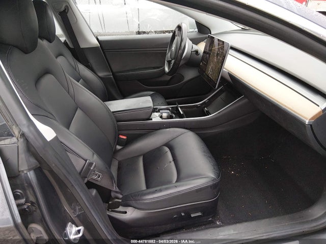 5YJ3E1EB9KF389515 Tesla Model 3 Long Range/performance