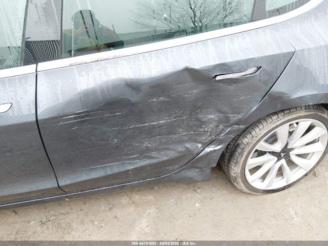 5YJ3E1EB9KF389515 Tesla Model 3 Long Range/performance