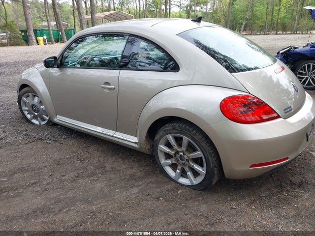 Aukcja sprzedaży 2012 Volkswagen Beetle 2.5l, vin: 3VWJP7AT1CM628763, numer aukcji: 44781884