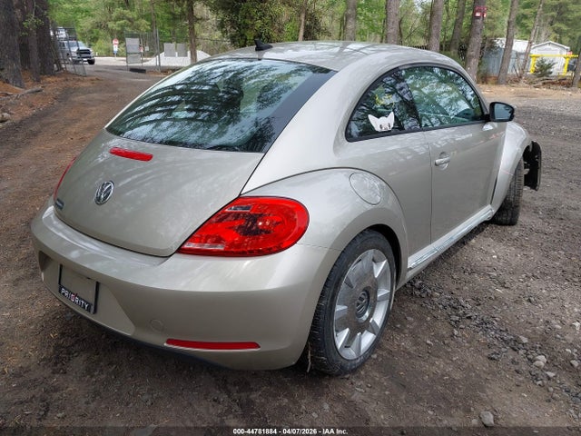 Aukcja sprzedaży 2012 Volkswagen Beetle 2.5l, vin: 3VWJP7AT1CM628763, numer aukcji: 44781884
