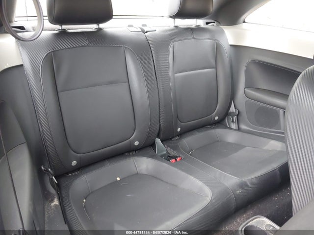 Aukcja sprzedaży 2012 Volkswagen Beetle 2.5l, vin: 3VWJP7AT1CM628763, numer aukcji: 44781884