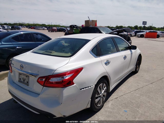 1N4AL3AP6HN326561 Nissan Altima 2.5 S