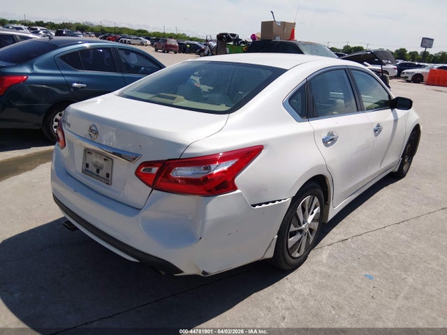 1N4AL3AP6HN326561 Nissan Altima 2.5 S
