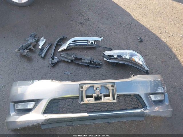 44781907 :رقم المزاد ، 1HGCR3F84DA031674 vin ، 2013 Honda Accord Ex-l V-6 مزاد بيع