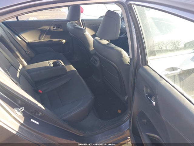 44781907 :رقم المزاد ، 1HGCR3F84DA031674 vin ، 2013 Honda Accord Ex-l V-6 مزاد بيع