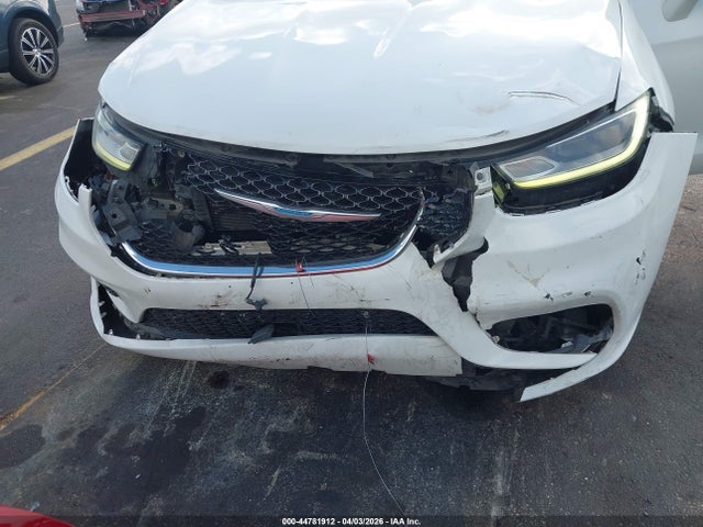 2021 Chrysler Pacifica Hybrid Touring L მანქანა იყიდება აუქციონზე, vin: 2C4RC1L77MR577021, აუქციონის ნომერი: 44781912