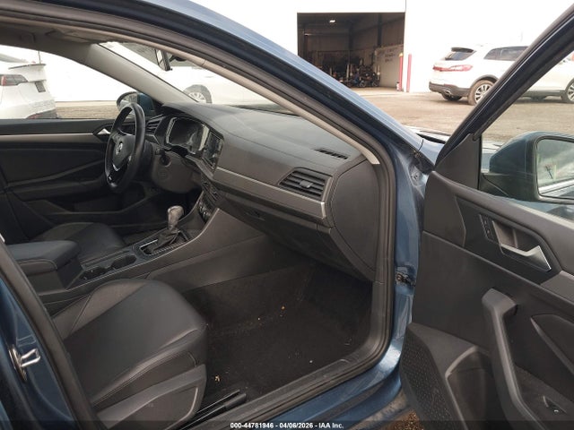 2019 Volkswagen Jetta 1.4t R-line/1.4t S/1.4t Se მანქანა იყიდება აუქციონზე, vin: 3VWCB7BU8KM180700, აუქციონის ნომერი: 44781946