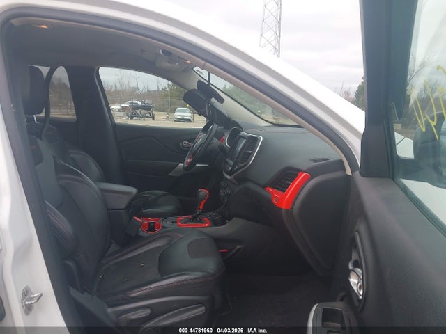 Продажа на аукционе авто 2018 Jeep Cherokee Trailhawk 4x4, vin: 1C4PJMBX0JD554839, номер лота: 44781960