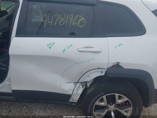 Продажа на аукционе авто 2018 Jeep Cherokee Trailhawk 4x4, vin: 1C4PJMBX0JD554839, номер лота: 44781960