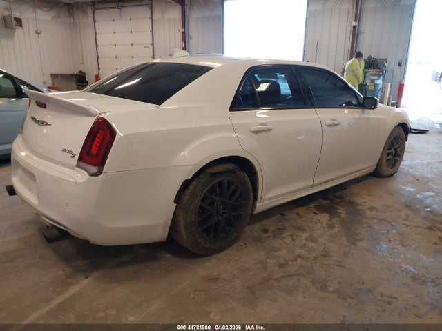 2016 Chrysler 300 300s მანქანა იყიდება აუქციონზე, vin: 2C3CCABT8GH182512, აუქციონის ნომერი: 44781980