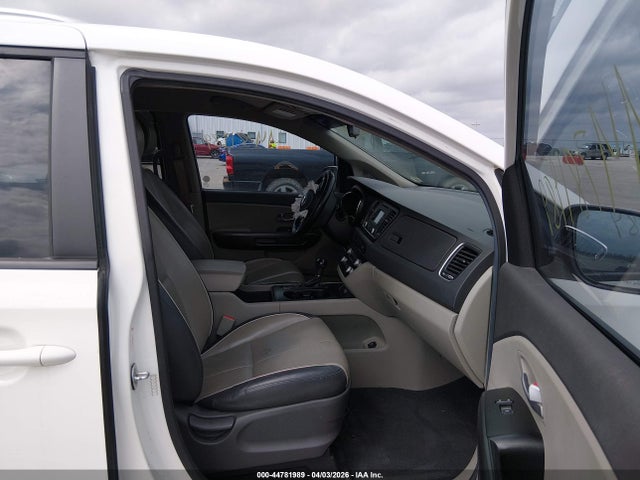 2017 Kia Sedona Lx მანქანა იყიდება აუქციონზე, vin: KNDMB5C19H6237155, აუქციონის ნომერი: 44781989