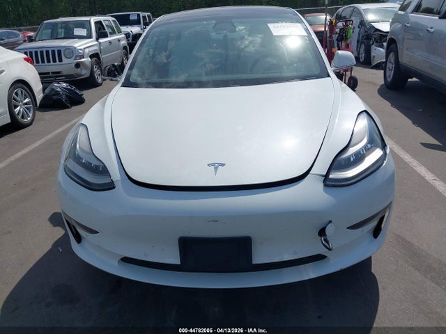 2018 Tesla Model 3 Long Range/performance მანქანა იყიდება აუქციონზე, vin: 5YJ3E1EB0JF086301, აუქციონის ნომერი: 44782005