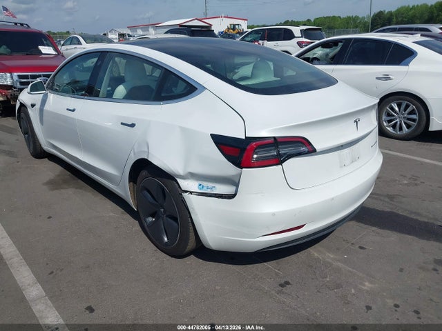2018 Tesla Model 3 Long Range/performance მანქანა იყიდება აუქციონზე, vin: 5YJ3E1EB0JF086301, აუქციონის ნომერი: 44782005
