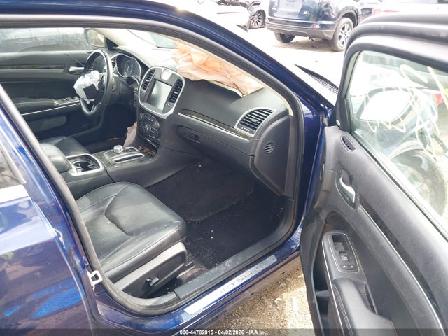 Продаж на аукціоні авто 2016 Chrysler 300c Awd, vin: 2C3CCAKG8GH261715, номер лоту: 44782015