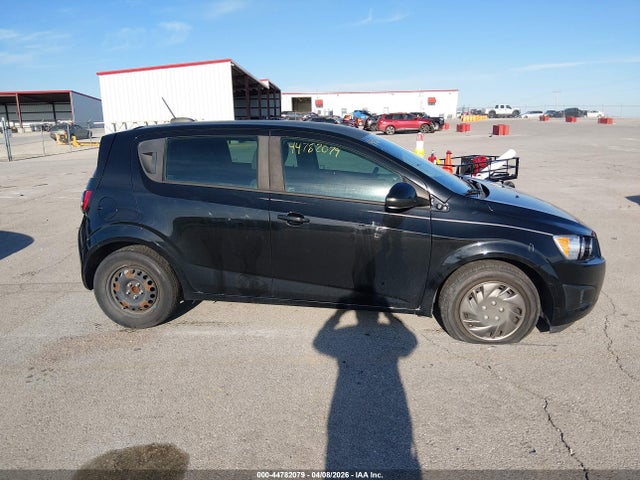 Chevrolet Sonic Ls Manual 2016 1G1JB6SH2G4120270 Image 13