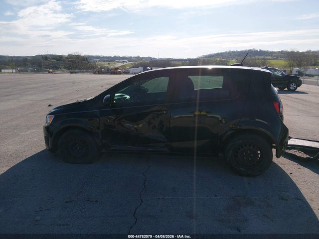 Chevrolet Sonic Ls Manual 2016 1G1JB6SH2G4120270 Image 14