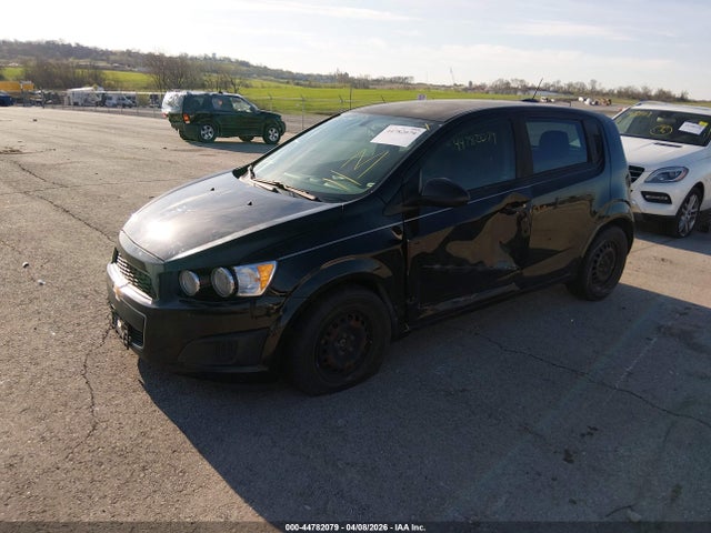 Chevrolet Sonic Ls Manual 2016 1G1JB6SH2G4120270 Image 2