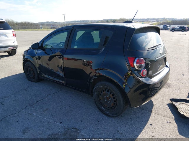 Chevrolet Sonic Ls Manual 2016 1G1JB6SH2G4120270 Image 3