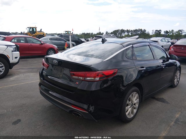 44782082 :رقم المزاد ، 5XXGT4L32JG186725 vin ، 2018 Kia Optima S مزاد بيع