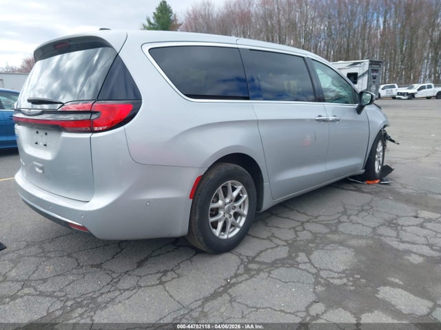 2023 Chrysler Pacifica Touring L მანქანა იყიდება აუქციონზე, vin: 2C4RC1BG8PR592052, აუქციონის ნომერი: 44782118
