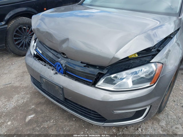 WVWKP7AU1GW914795 Volkswagen E-golf Se