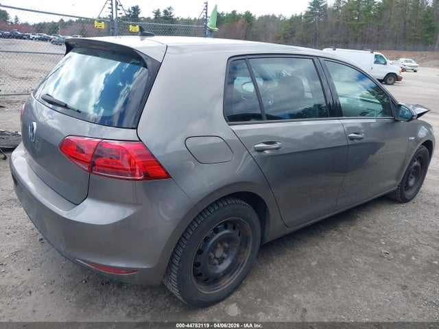 2016 VOLKSWAGEN E-GOLF WVWKP7AU1GW914795 Photo 3