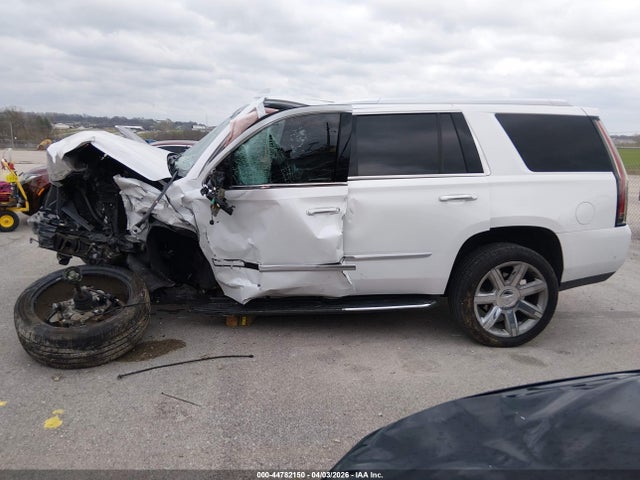 2017 Cadillac Escalade Luxury მანქანა იყიდება აუქციონზე, vin: 1GYS4BKJ4HR139113, აუქციონის ნომერი: 44782150