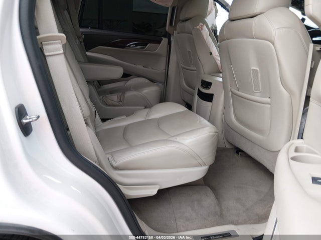 2017 Cadillac Escalade Luxury მანქანა იყიდება აუქციონზე, vin: 1GYS4BKJ4HR139113, აუქციონის ნომერი: 44782150