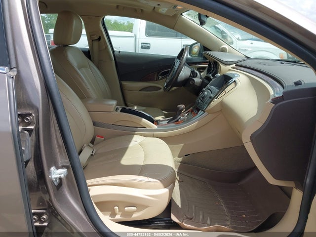 44782152 :رقم المزاد ، 1G4GC5ED6BF324581 vin ، 2011 Buick Lacrosse Cxl مزاد بيع