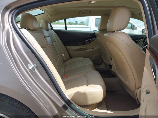 44782152 :رقم المزاد ، 1G4GC5ED6BF324581 vin ، 2011 Buick Lacrosse Cxl مزاد بيع