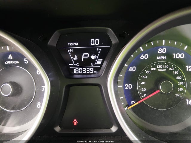 Hyundai Elantra Limited 2016 5NPDH4AE5GH690109 Image 16