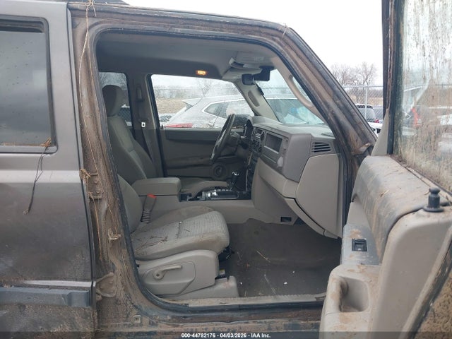 44782176 :رقم المزاد ، 1J8HG48N76C123980 vin ، 2006 Jeep Commander مزاد بيع