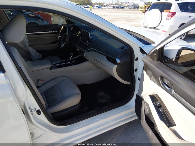 2022 Nissan Altima Sv Fwd მანქანა იყიდება აუქციონზე, vin: 1N4BL4DVXNN332590, აუქციონის ნომერი: 44782182