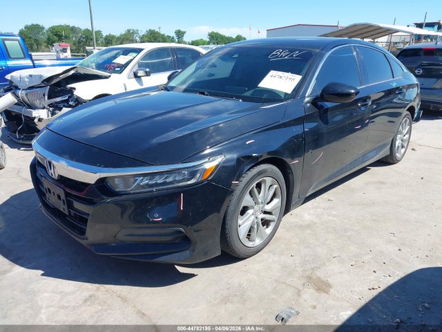 44782195 :رقم المزاد ، 1HGCV1F17JA236677 vin ، 2018 Honda Accord Lx مزاد بيع