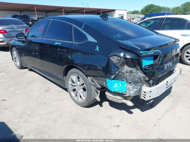 44782195 :رقم المزاد ، 1HGCV1F17JA236677 vin ، 2018 Honda Accord Lx مزاد بيع