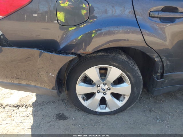 2011 Subaru Outback 2.5i მანქანა იყიდება აუქციონზე, vin: 4S4BRBACXB3415052, აუქციონის ნომერი: 44782226