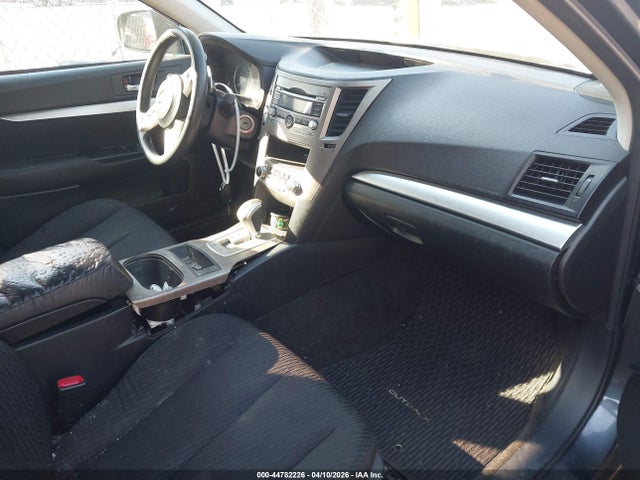 2011 Subaru Outback 2.5i მანქანა იყიდება აუქციონზე, vin: 4S4BRBACXB3415052, აუქციონის ნომერი: 44782226