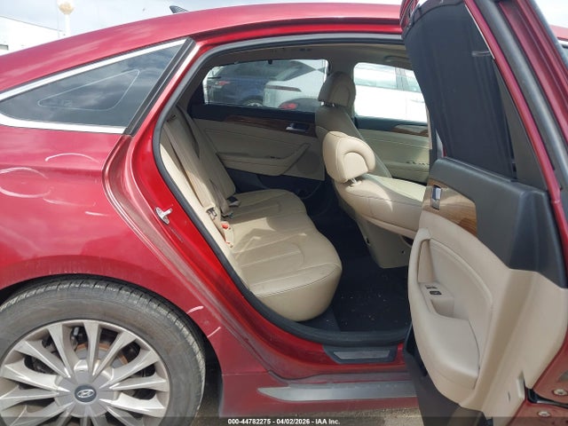 2015 Hyundai Sonata Limited მანქანა იყიდება აუქციონზე, vin: 5NPE34AF3FH047669, აუქციონის ნომერი: 44782275