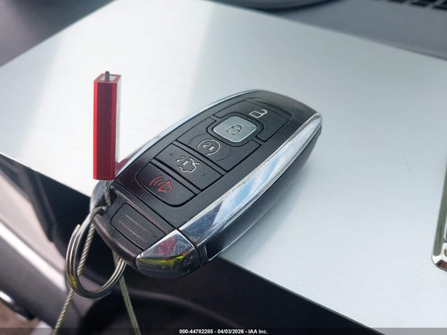 Продажа на аукционе авто 2018 Lincoln Mkc Premiere, vin: 5LMCJ1D96JUL07846, номер лота: 44782285