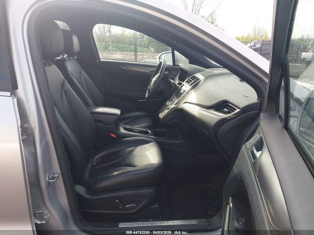 Продажа на аукционе авто 2018 Lincoln Mkc Premiere, vin: 5LMCJ1D96JUL07846, номер лота: 44782285