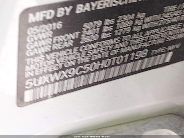 2017 BMW X3 5UXWX9C50H0T01198 Photo 8