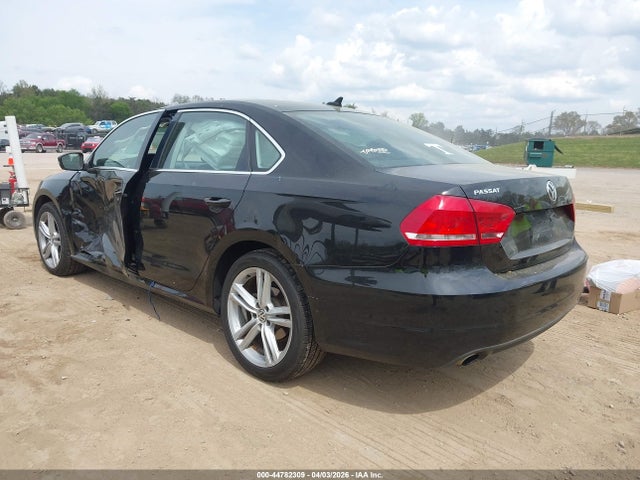 Продаж на аукціоні авто 2014 Volkswagen Passat 2.0l Tdi Se, vin: 1VWBN7A33EC111513, номер лоту: 44782309