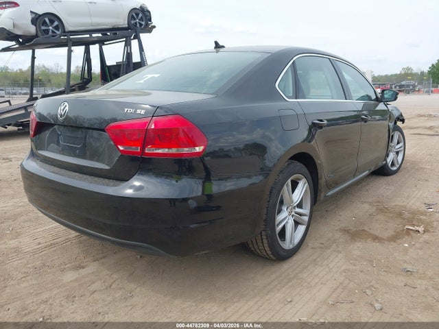 Продаж на аукціоні авто 2014 Volkswagen Passat 2.0l Tdi Se, vin: 1VWBN7A33EC111513, номер лоту: 44782309