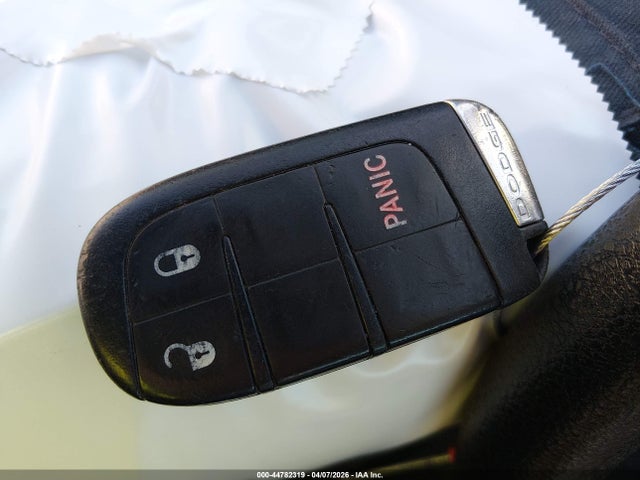 44782319 :رقم المزاد ، 3C4PDCBG4DT560854 vin ، 2013 Dodge Journey Sxt مزاد بيع